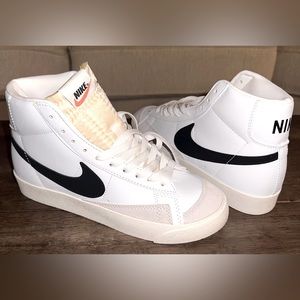 Brand New Nike Blazer Mid 77